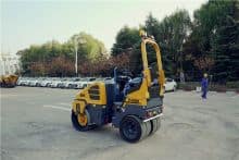 XCMG official manufacturer mini vibratory roller road roller XD100 for sale